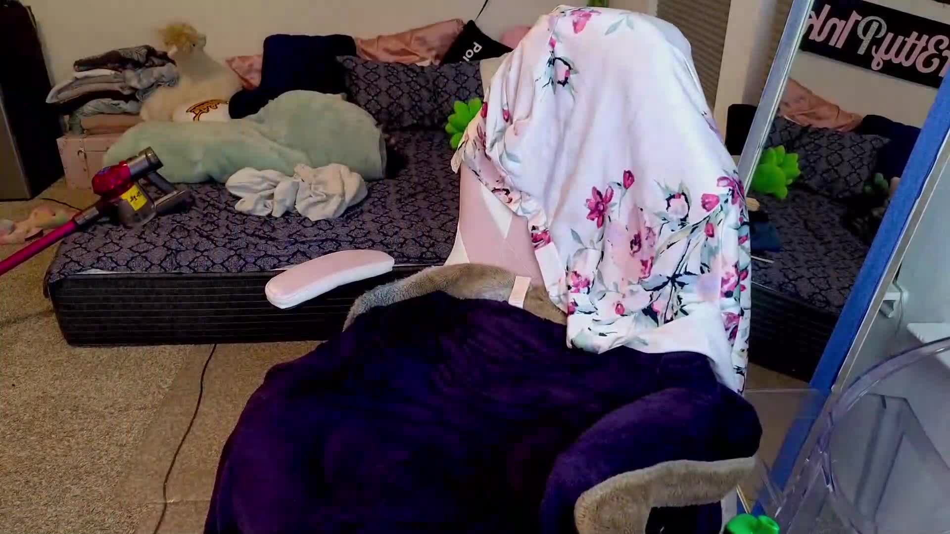 pr3ttyp1nkpussy 2025-11-19 05:17:18