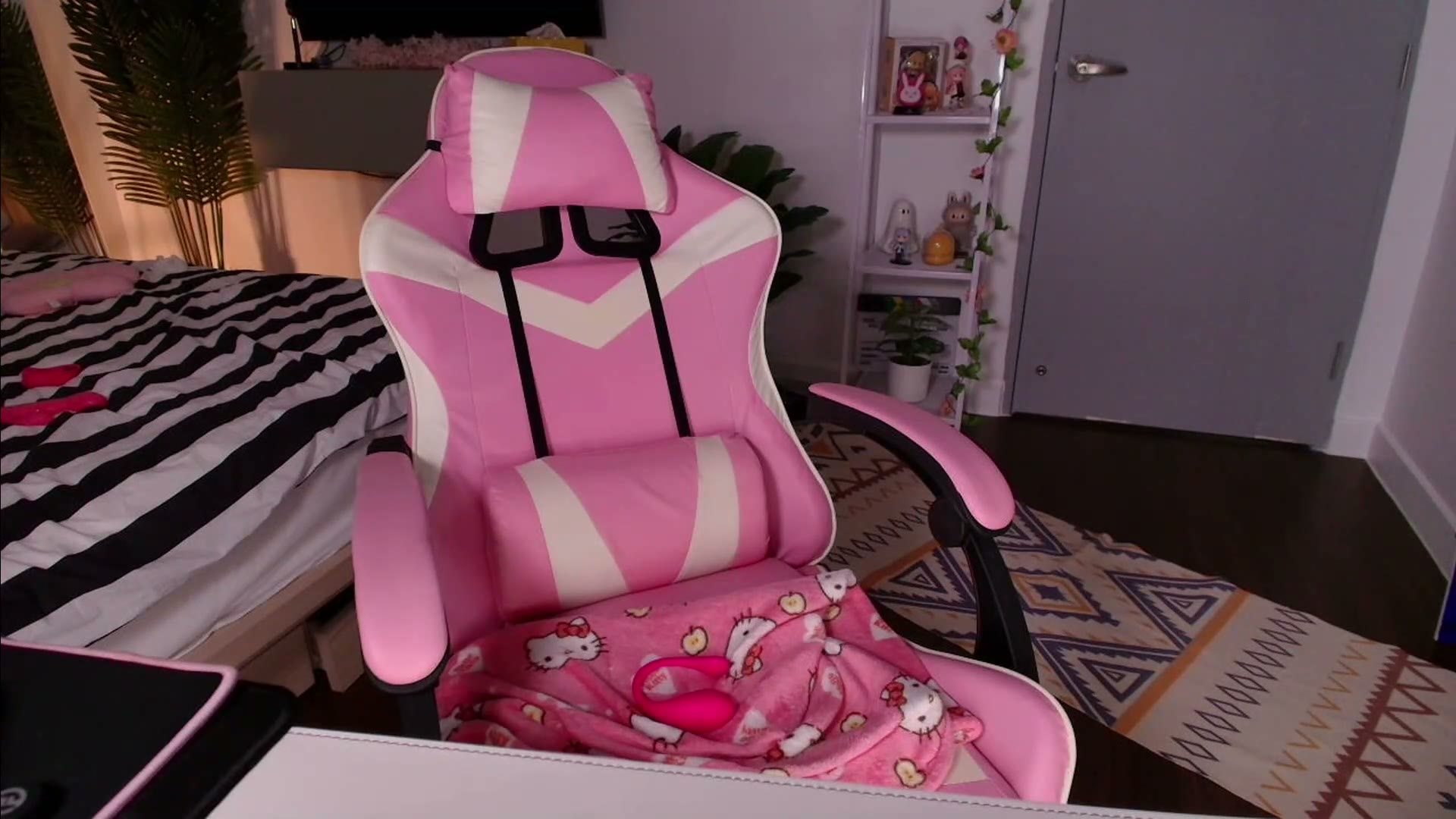 juicyshow 2026-05-20 03:12:27 — 1080p video