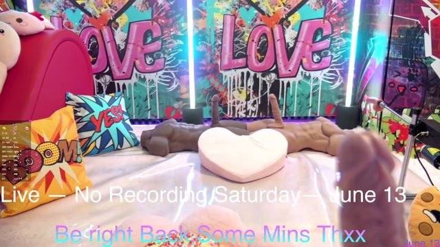 vanessa_love 2026-06-13 22:23:26 — 1080p video