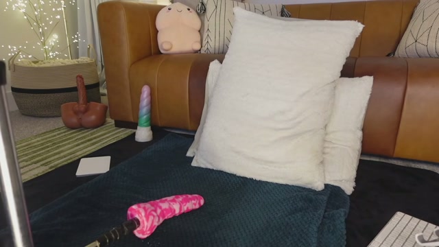 taylor_love_303 2026-06-16 15:04:10 — 1080p video