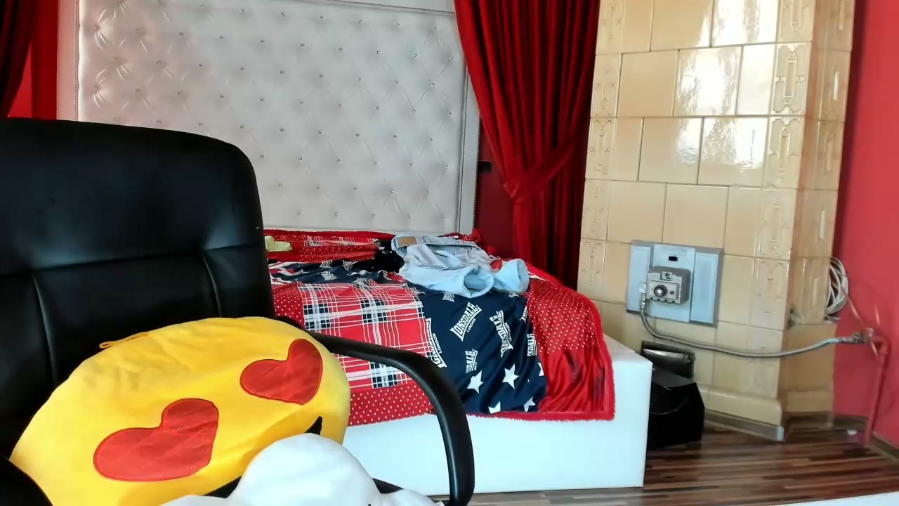 hotfallingdevil 2026-10-14 00:14:58 — 21 min · 720p video