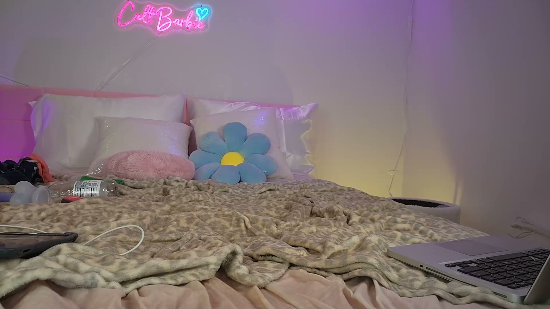 cult_barbie93 2026-10-18 01:36:25 — 5 min · 1080p video