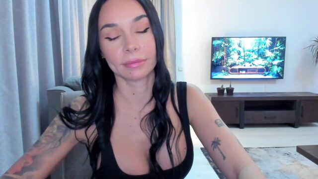 sensualbettty 2025-11-07 17:03:43