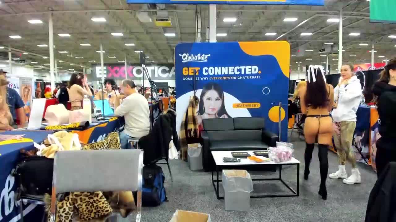 violetttflowers 2025-12-06 21:37:40