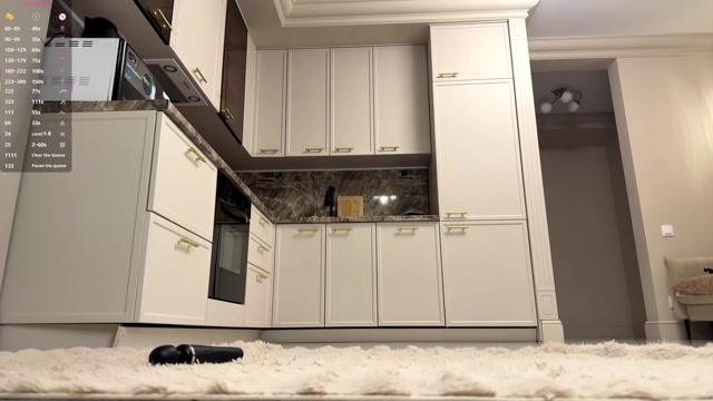 chloe_show 2026-03-26 20:41:59