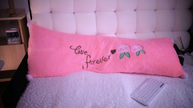 pussylovekate 2026-04-12 18:43:36